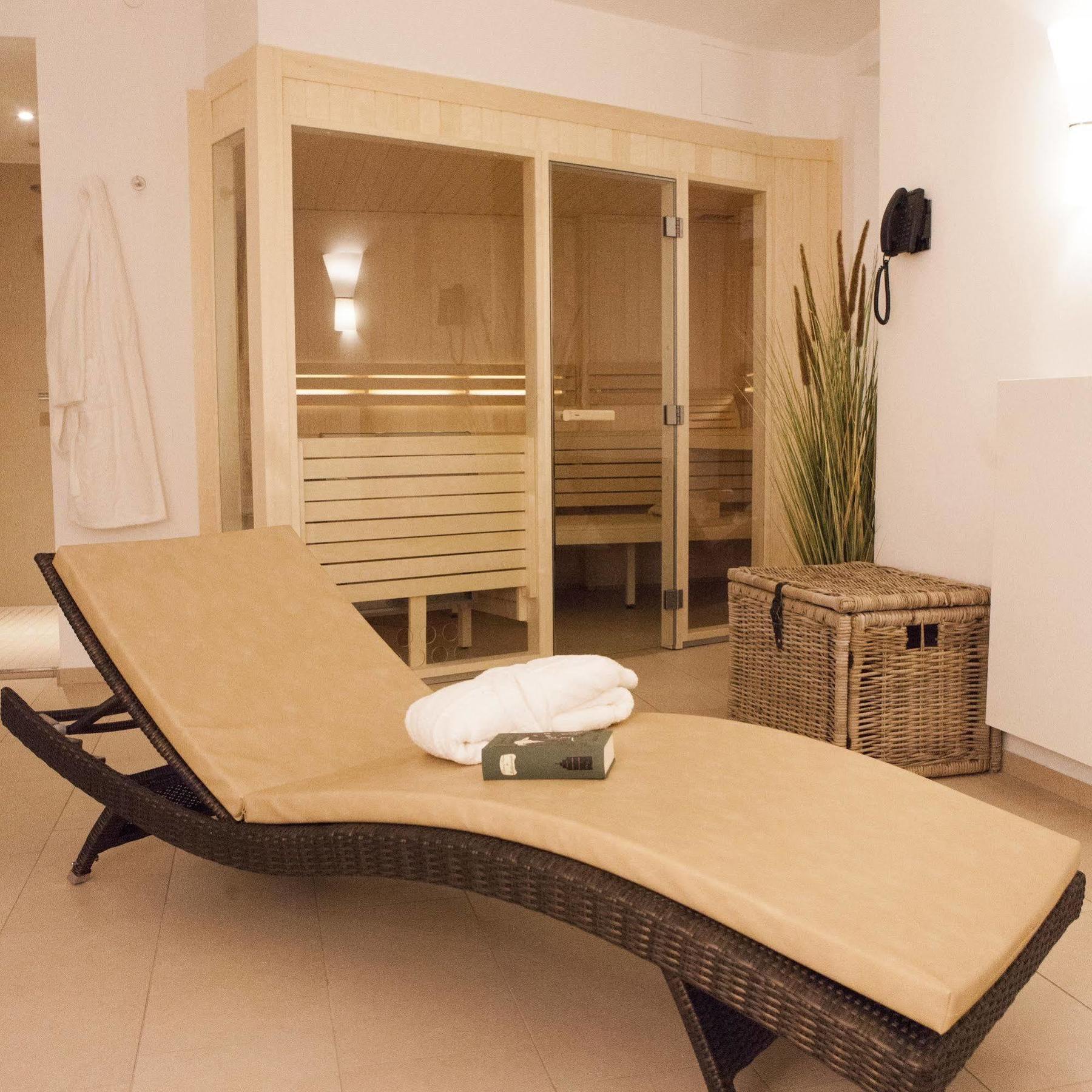 Hotel Hafenspeicher Leer Ngoại thất bức ảnh