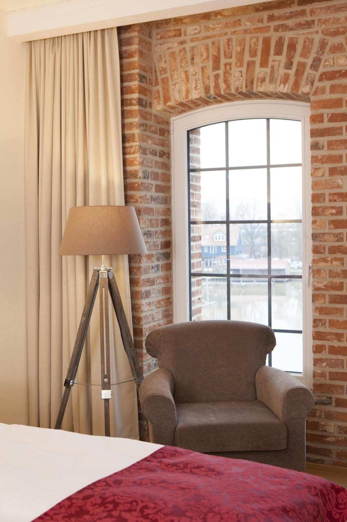 Hotel Hafenspeicher Leer Ngoại thất bức ảnh